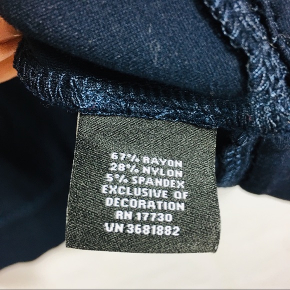 Victoria Beckham for Target Sweatshirt With Lace - Picture 6 of 6